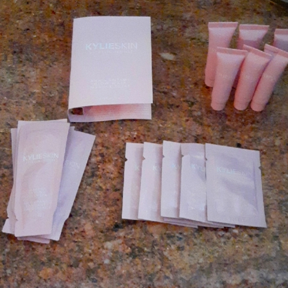 New! Kylie Skin- 19 Samples